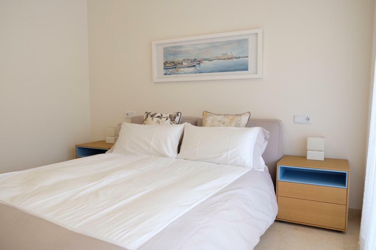 Luxury Modern Apartment With Terrace, Pool And Garage! 마르베야 외부 사진