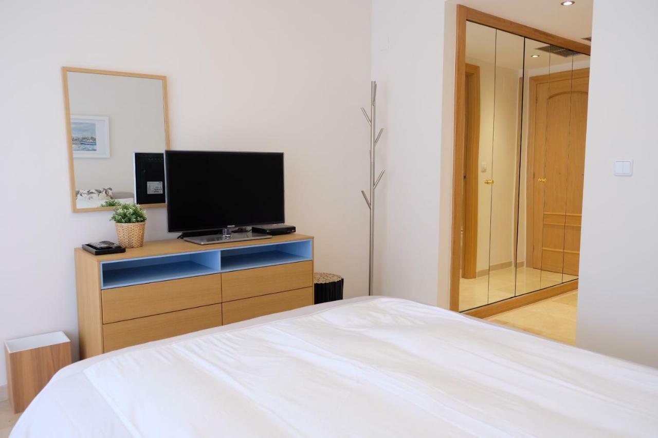 Luxury Modern Apartment With Terrace, Pool And Garage! 마르베야 외부 사진